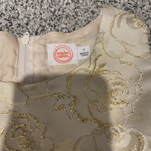 Girls Wonder Nation gold holiday dress w/ white soft jacket. Size 7 - Picture 3 of 6